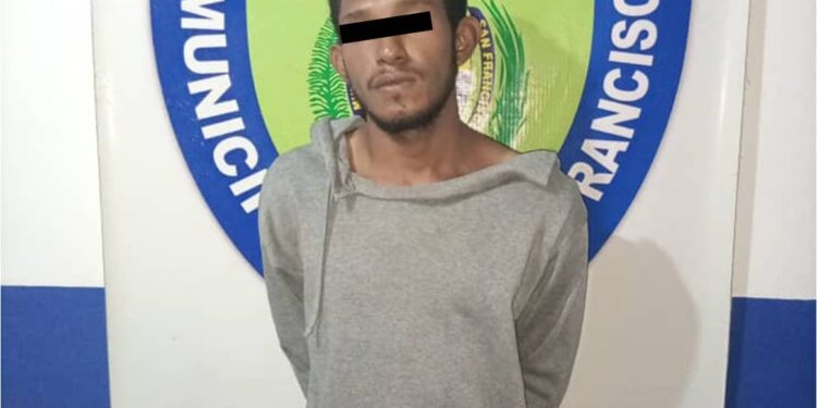 Polisur arresta sujeto en el barrio Primero de Marzo por microtráfico de droga