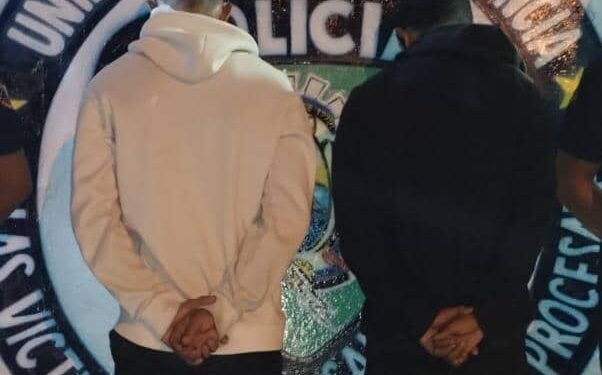 Dos detenidos por ultraje al funcionario al ser investigados por amenaza de muerte por Polisur
