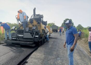 En Sucre activan Plan de Asfaltado en San José de Heras y Boscán para mejorar la vialidad
