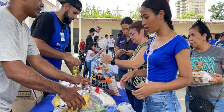 Gobernación del Zulia continúa desplegando Mercados Populares con productos subsidiados