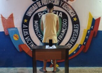 Polisur detiene sujeto por microtráfico de droga en Villa Sur