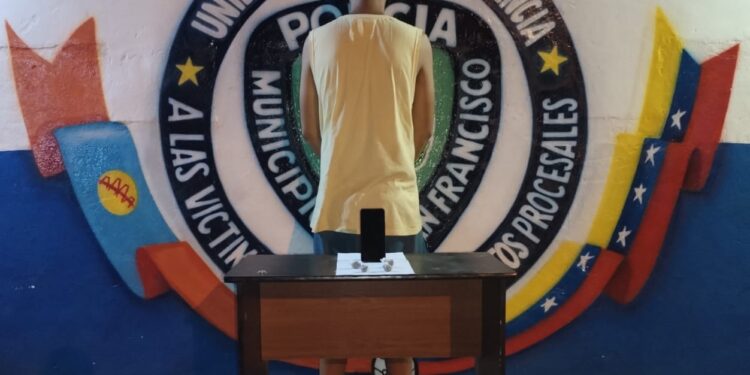 Polisur detiene sujeto por microtráfico de droga en Villa Sur