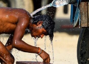 Fallecen más de 30 personas en la India a causa de las fuertes olas de calor