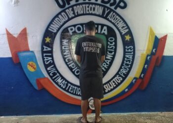 Polisur detiene dos sujetos por violar sexualmente un adolescente