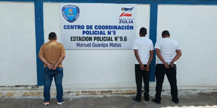 lo que faltaba el Cpbez apresó a tres sujetos por riña dentro de una unidad colectiva