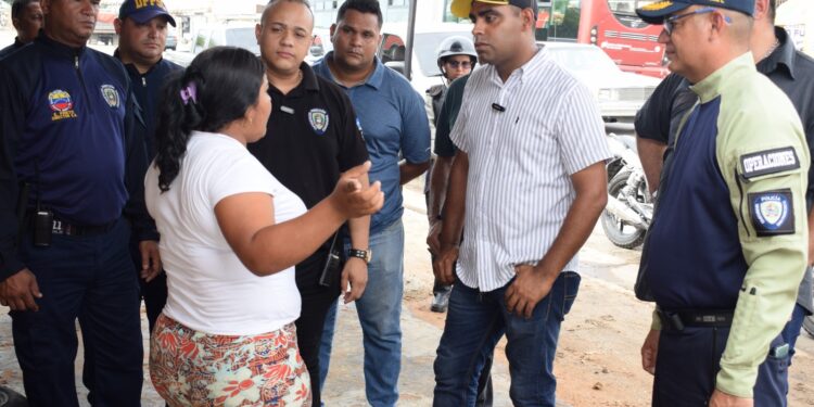 Polisur se suma al Operativo Humo Negro y Rastrillo, para el desalojo de cauchos y escombros de las vías públicas