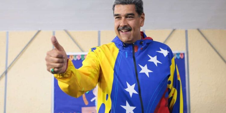 Nicolás Maduro gana las elecciones presidenciales con el 51,20 % de los votos y es reelecto para el periodo 2025-2031