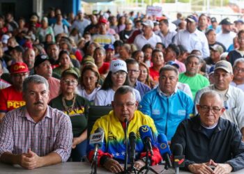 Reverol a comerciantes del Zulia: Vamos a empezar a trabajar por la productividad y paz del estado