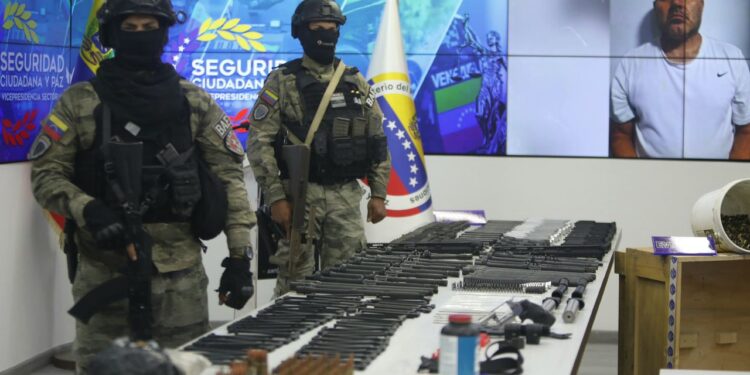 Incautadas armas de guerras y municiones provenientes de EEUU para generar caos en el país