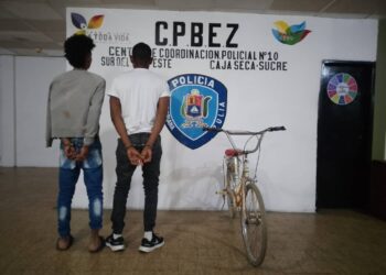 Cpbez arrestó a dos hombres por robo y hurto en Caja Seca
