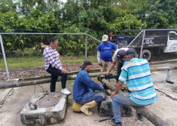 Alcaldía de Sucre mejora distribución de agua potable con mantenimiento Acueducto La Chinca