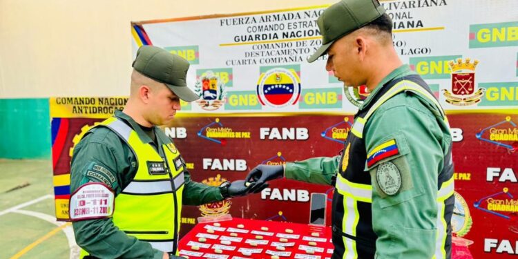 CONTUNDENTE! En el Zulia La GNB detuvo a septuagenario con 45 dediles en su estómago: Tenía como destino la ciudad de Barquisimeto