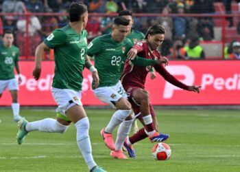Bolivia goleó 4-0 a Venezuela en el estadio “más alto del mundo”