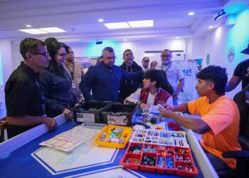 Más de 6 mil niños y jóvenes formados |Corpozulia asume el compromiso de potenciar el estudio de la robótica en los semilleros de la Patria