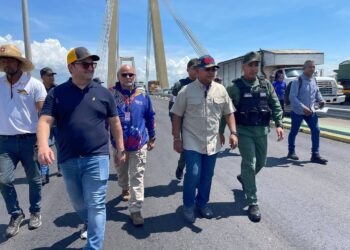 Rehabilitación integral en el Zulia| Destinan 20 mil toneladas de asfalto al puente General en Jefe Rafael Urdaneta
