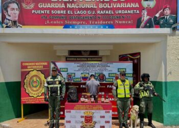 GNB detiene en el Puente Sobre el Lago a un hombre con casi 6 litros de Cocaína líquida