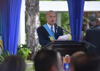 Rosales: “Reivindico al Zulia como tierra de paz que lucha por volver a ser la región más pujante de Venezuela”