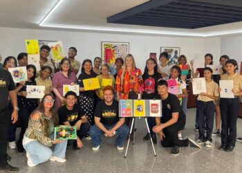 El Pop Art llena de color y emoción el Centro de Arte de Maracaibo Lía Bermúdez