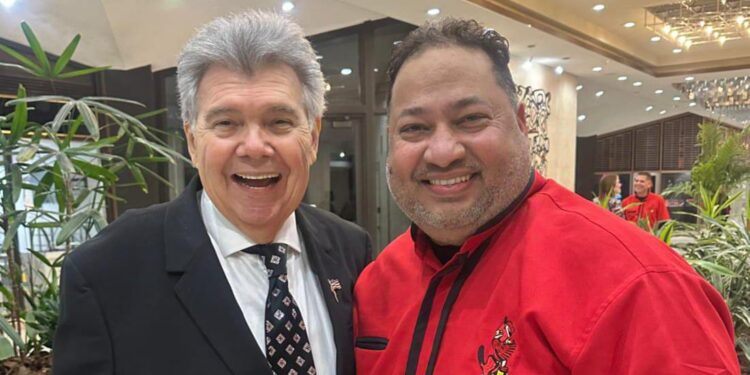 El Tenor Zuliano José Luis Bracho es Rojo Cardenal !