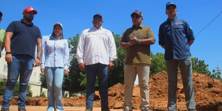 Inspeccionan trabajos de rehabilitación en la socavación del pavimento de dos importante arterias viales de Maracaibo