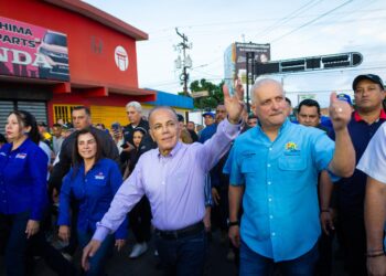 MÁS DE 4 KILÓMETROS RECUPERADOS el Gobernador Rosales inaugura los trabajos de construcción y modernización de la vialidad de Sierra Maestra