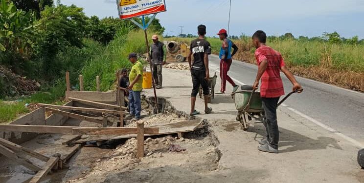 Reparación de falla de borde en la vía Caja Seca – Bobures avanza en un 70%