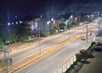 Corpoelec reemplaza 50 puntos de alumbrado público en Cabimas