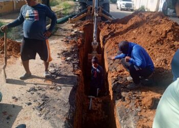 Hidrolago reinicia trabajos en red de aguas servidas en la urbanización Raúl Leoni II Etapa de Maracaibo