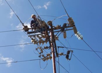 Corpoelec realizó 460 trabajos técnicos en redes de distribución en Zulia