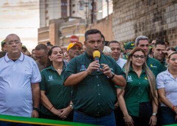 Alcaldía entrega proyecto de asfaltado de Cueva del Humo parroquia Santa Lucía