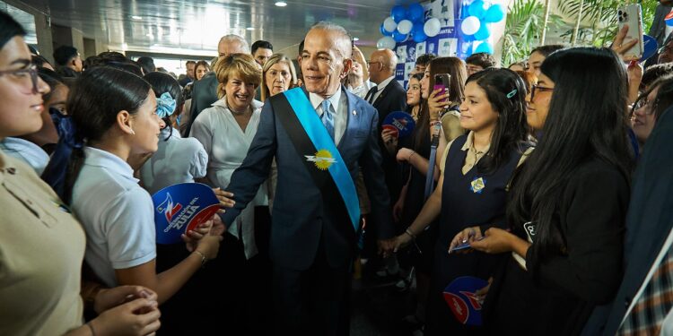 Rosales: “La robótica, la ciencia y la tecnología abren puertas a nuevas oportunidades y perspectivas de desarrollo