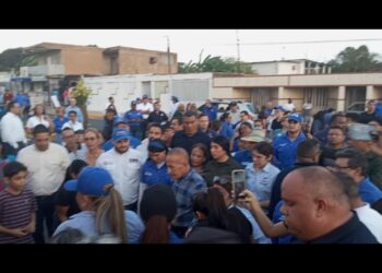 El gobernador Manuel Rosales rehabilita la avenida principal de San Miguel