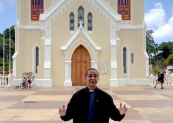 UN Instante CON DIOS padrecarlosquiva