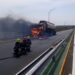 Una Gandola con combustible de prendió fuego en el puente sobre el lago de Maracaibo