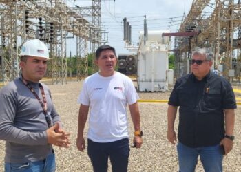 Ministro Márquez inspecciona instalaciones eléctricas en Zulia