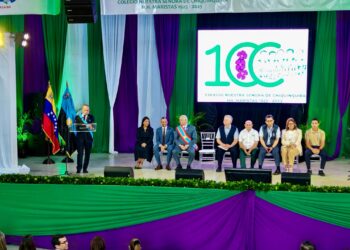 Rosales confiere Orden Lago de Maracaibo, Relámpago del Catatumbo y el Gran Collar al Colegio Los Maristas por su Centenario