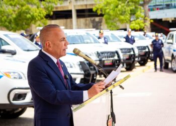 Rosales entrega 30 nuevas patrullas para reforzar la seguridad en el Zulia