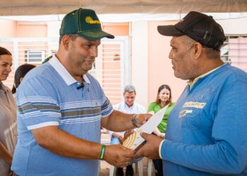 Alcaldía de Maracaibo entrega primer lote de nomenclaturas de 2025
