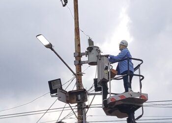 CORPOELEC activa más de 80 luminarias en la Circunvalación Nº 3 en Zulia