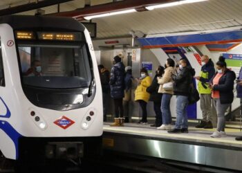 Retrasos en el Metro de Madrid por la festividad de Semana Santa