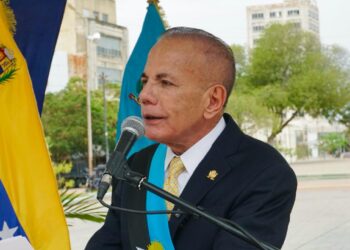 Manuel Rosales por el 19 de abril: “Que la valentía y determinación de nuestros antepasados nos impulse a jamás dejar al pueblo a la deriva