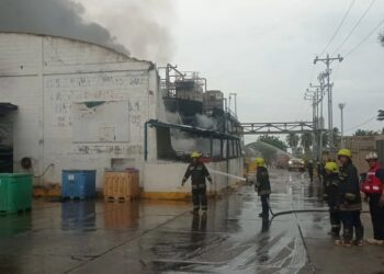 Investigación en Curso por Incendio en Planta Camaronera del Zulia: Lamar Asegura Continuidad Operativa