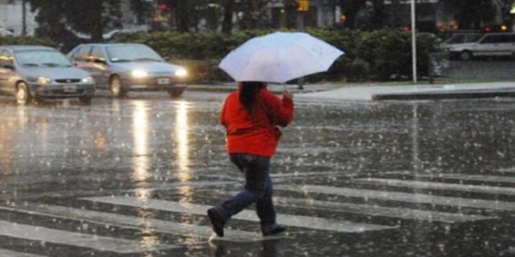 Inameh Alerta sobre Lluvias con Descargas Eléctricas en Diversas Regiones del País