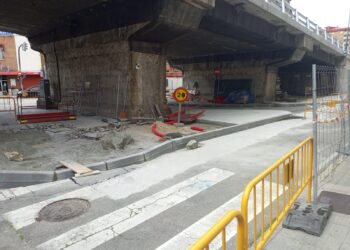 Vecinos del barrio Esperanza denuncian retrasos en la reforma de un puente