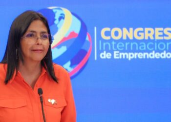 Venezuela Impulsa el Emprendimiento: Delcy Rodríguez Inaugura Congreso Internacional desde China