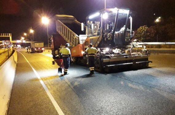 Cortes de tráfico en la A-2 por el desmantelamiento de una pasarela peatonal en el Parque de las Avenidas