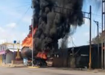 Angustia en Camaguán Incendio de Camión Cisterna Moviliza a Bomberos y Causa Alerta