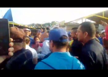 El gobernador Manuel Rosales continúa rehabilitando los corredores viales en el Zulia….