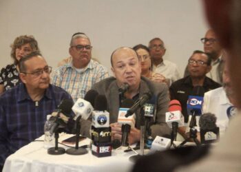 Gremios y Sindicatos ofrecen contundente apoyo a Manuel Rosales para la gobernación del Zulia
