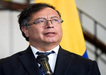 ‌Petro presentará denuncia contra Álvaro Leyva por presuntos actos de sedición